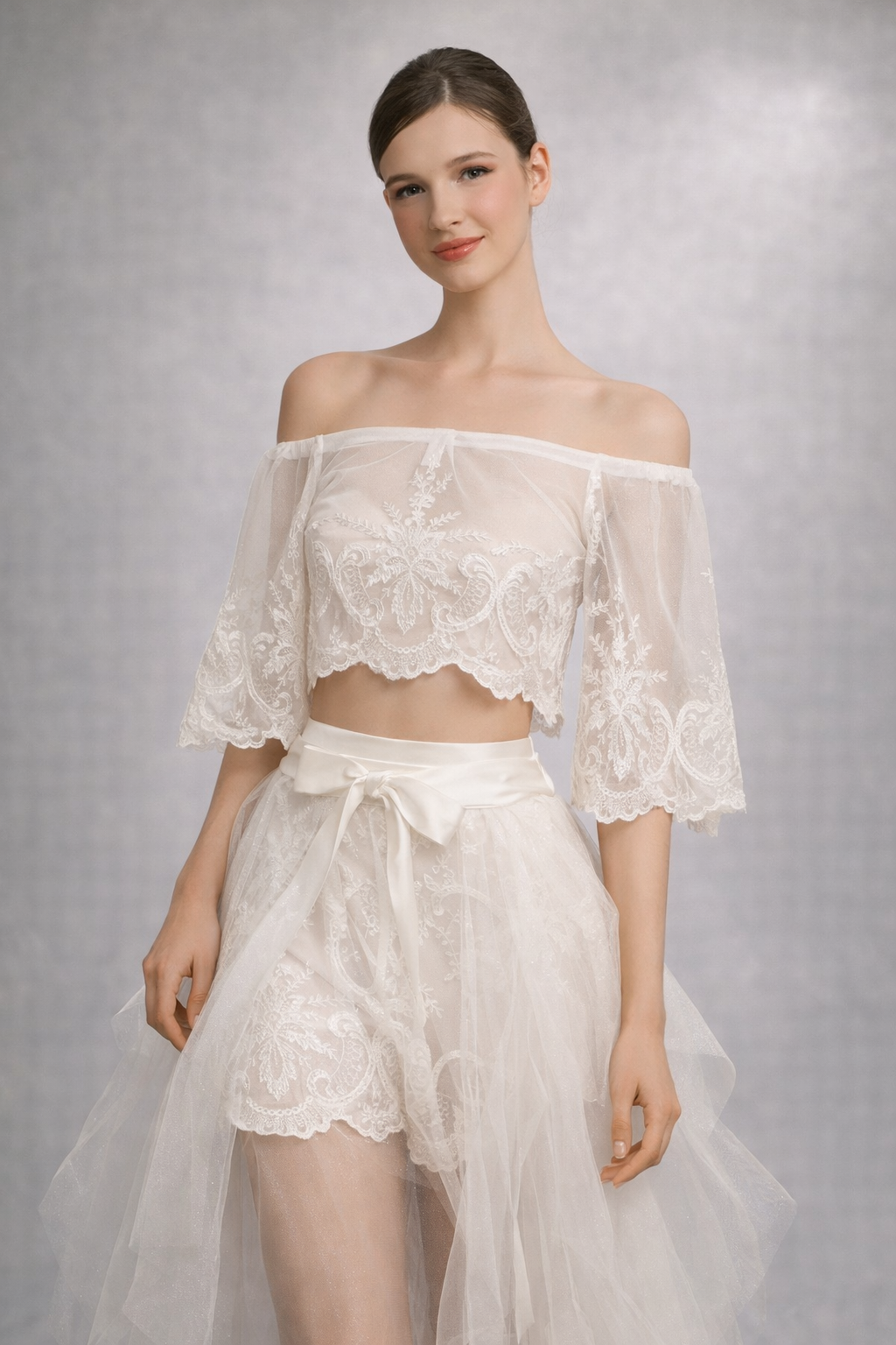 706 Cream Lace & Tulle